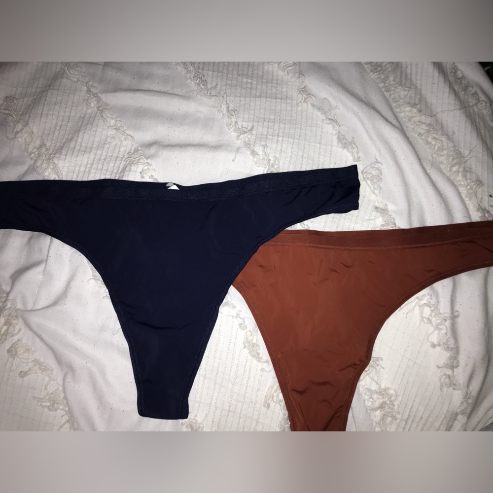 Brand new Maurices thongs